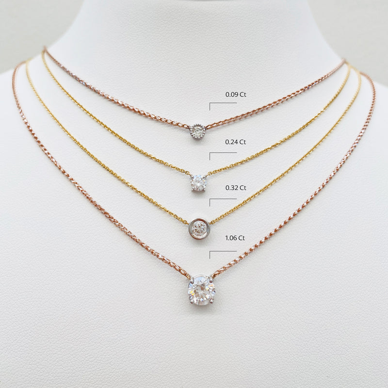 Pure Diamonds essential gold necklace with a 0.24 carat brilliant