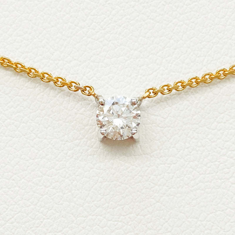 Collana essenziale in oro con Diamanti Puri e un brillante da 0,24 carati