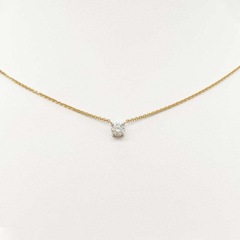 Pure Diamonds essential gold necklace with a 0.24 carat brilliant