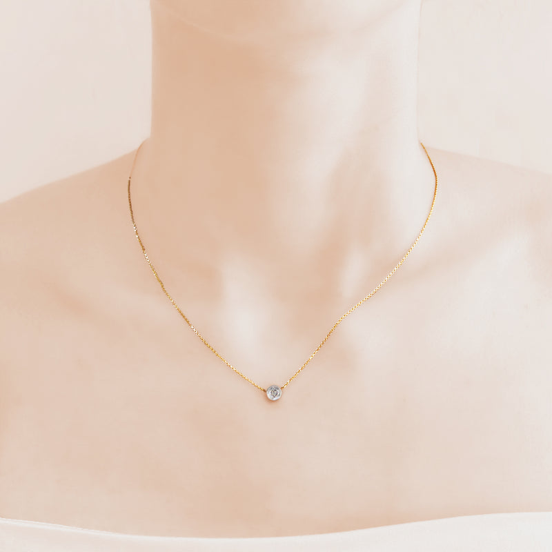 Collana essenziale in oro Pure Diamonds con un diamante da 0,32 carati (Castone)